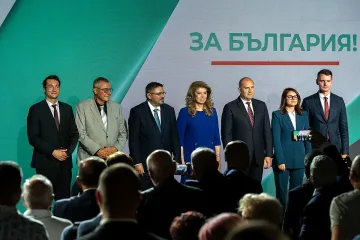 Йотова влиза силно в големите теми, Гюров рискува да остане в клиповете