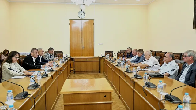 Министър Пеев обяви сериозни промени с шофьорските изпити