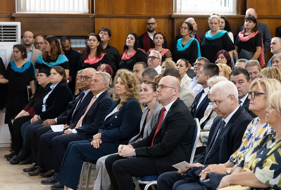yotova-vutp-diplomi-05