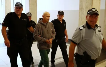 Решиха съдбата на мъжа, палил коли в София