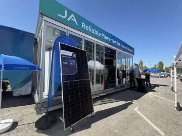 „АмонРа Енерджи“ поема сервиза на батериите на JA Solar у нас
