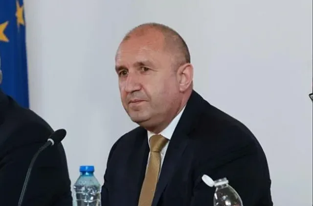 Радев с остър удар срещу корупцията