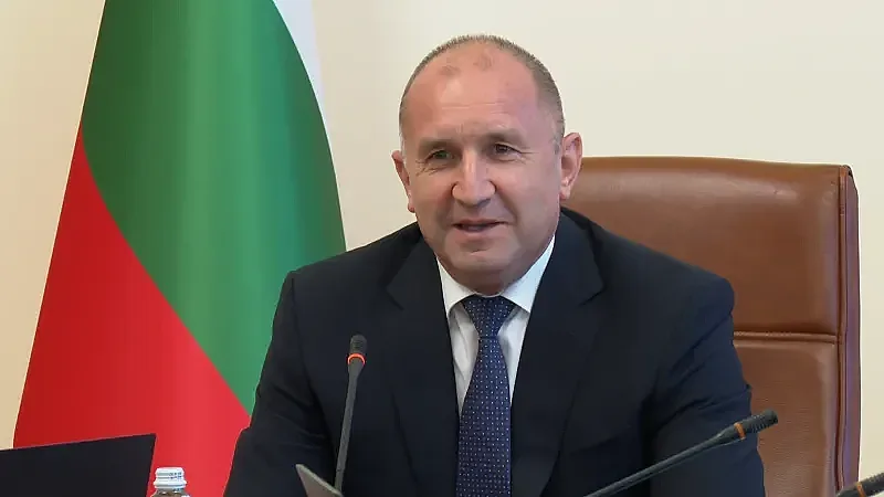 Радев с остър удар срещу корупцията