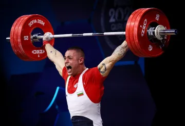 Спортният министър се намеси. Спешно решение за щангите