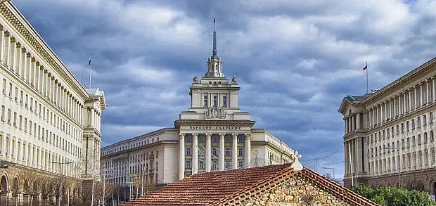 Капан за новите депутати и Радев. Неприятна изненада