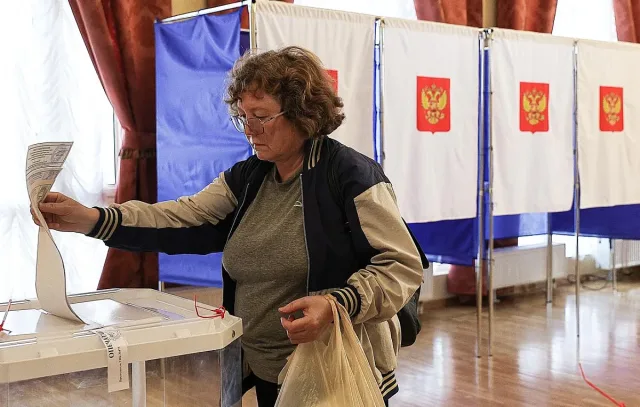 Русия затвори урните в Москва, избирателната активност мина 56%