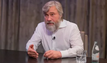 Сърбия спешно даде паспорт на издирван олигарх