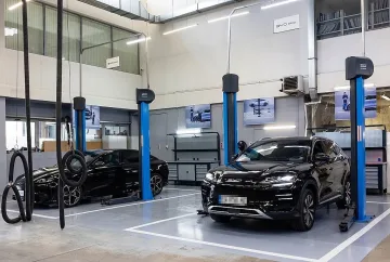 Официалният дилър на BYD за България инвестира активно в развитието на сервизния център на марката 