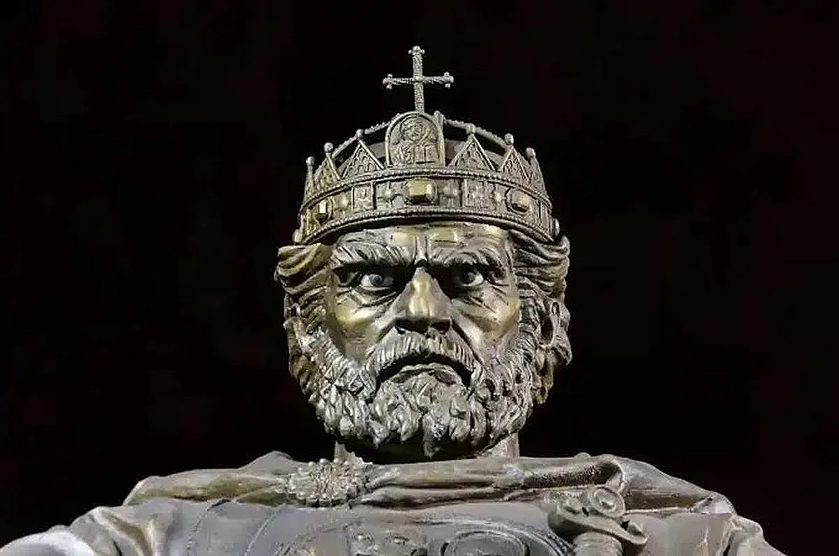 Ръката, която не се предаде. Невероятната история на цар Самуил