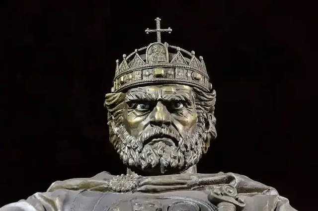 Ръката, която не се предаде. Невероятната история на цар Самуил
