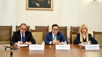 Вицепремиерът Пулев обяви 300 милиона за хората и ключовите сектори на икономиката