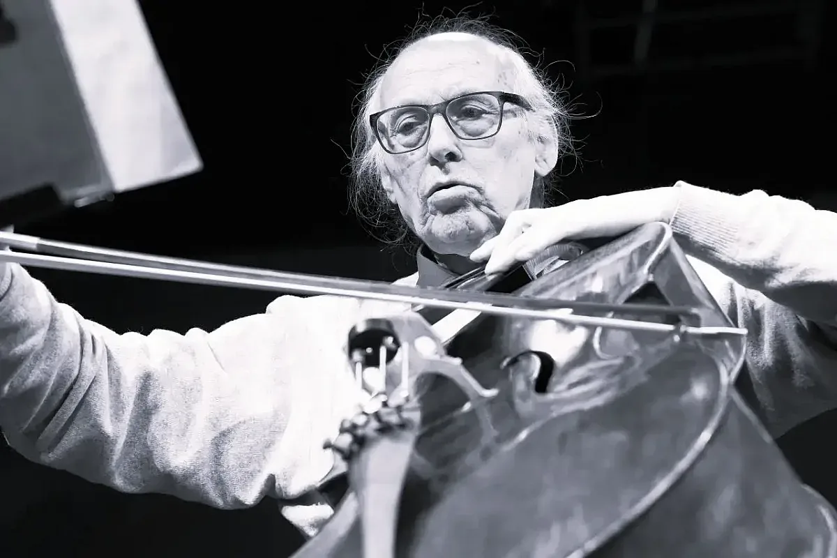 Отиде си изтъкнат виолончелист, прославил ни по света