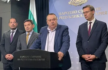ДПС бръкна в раната! Истината за Ники Мантинелата и 160% по-скъпи поръчки (ВИДЕО)
