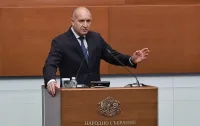 Жега в парламента. Радев казва истината за дроновете
