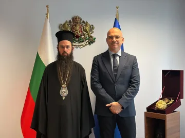 Министерството на туризма застава зад "Камино България"