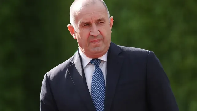 Радев се просълзи пред останките на Самуил