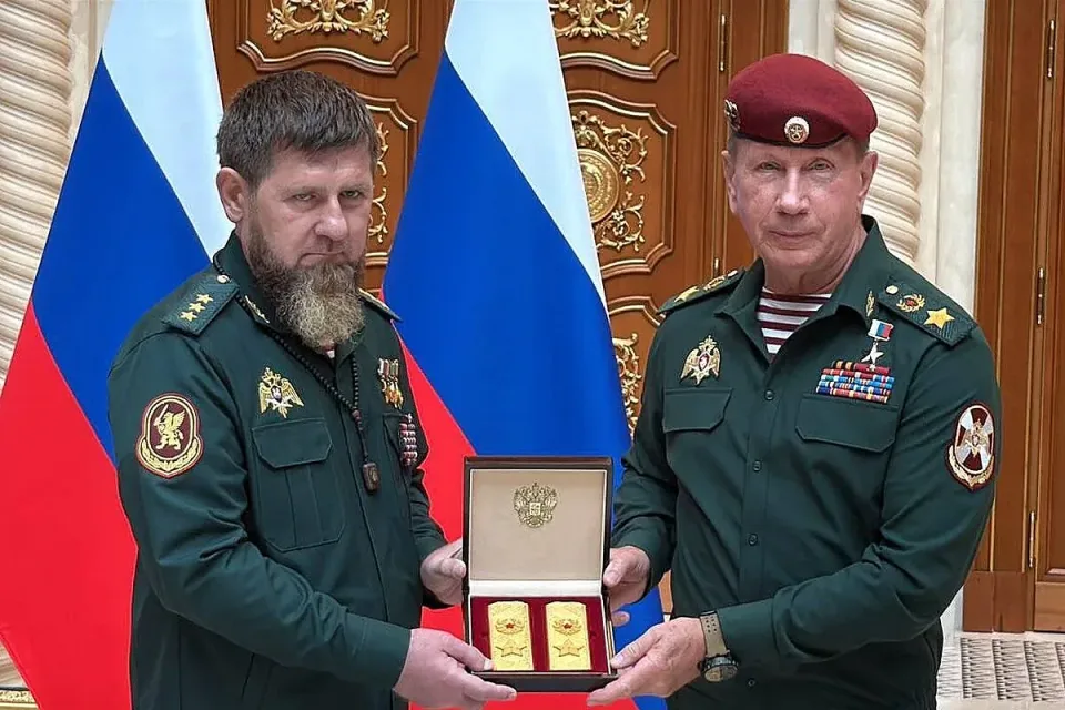 рамзан кадиров златни пагони