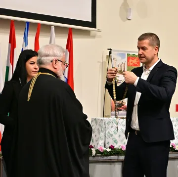 Стара Загора удостои митрополит д-р Киприян с най-високото си обществено признание