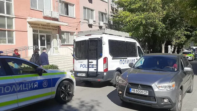 Арестуваха декана на Медицинския факултет в Пловдив