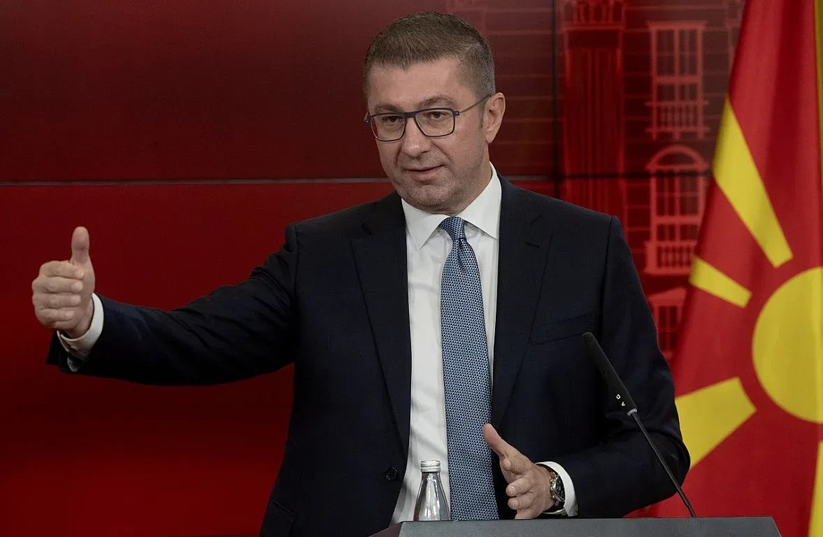 Мицкоски пак се оплака от България