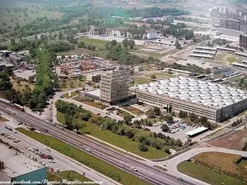 Жилища изникват върху световна гордост на социализма у нас