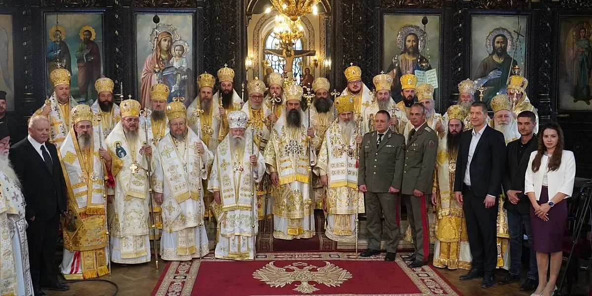 Патриарх Даниил връчи орден „Св. Йоан Рилски“ на Старозагорския митрополит д-р Киприан