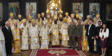 Патриарх Даниил връчи орден „Св. Йоан Рилски“ на Старозагорския митрополит д-р Киприан