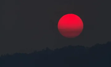 Вселената ни готви мощни „портални дни“ преди Кървавата нощ