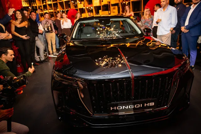 Китайската премиум марка автомобили HONGQI стъпи официално на българския пазар