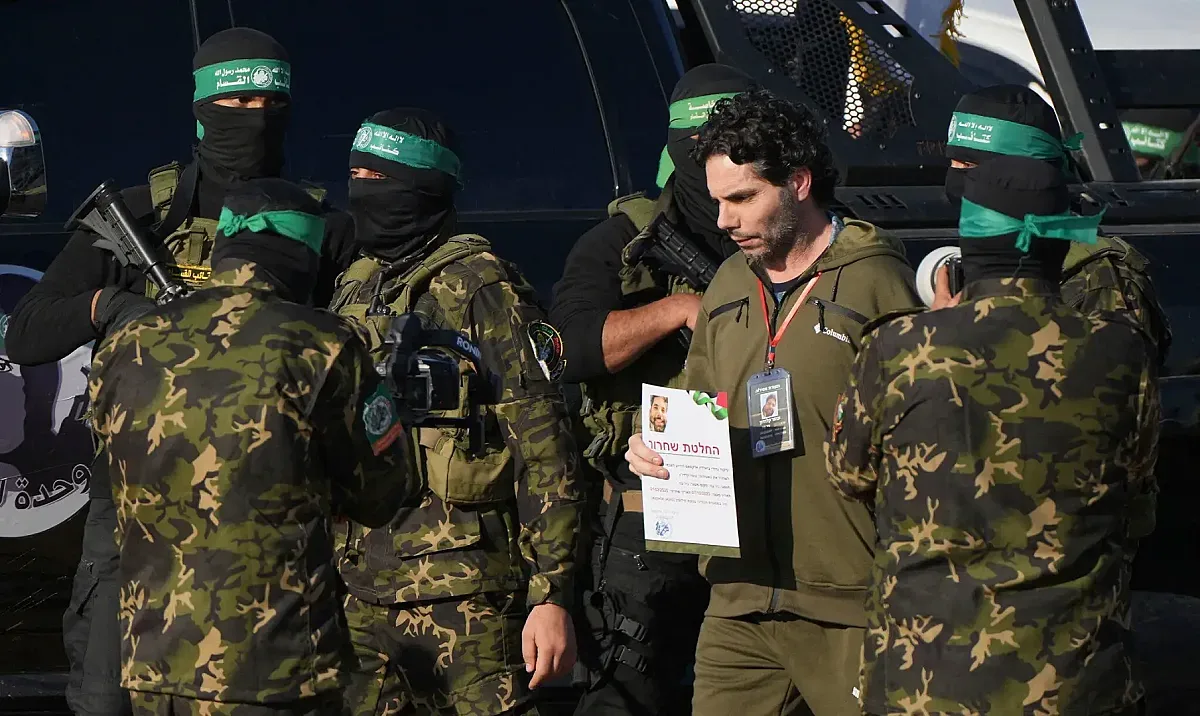 „Хамас“ слага оръжието. Прие прекратяване на огъня