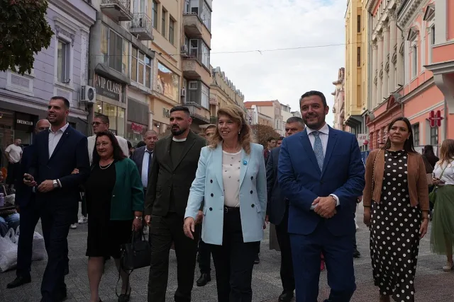 Йотова: Заедно можем да постигнем подем за България
