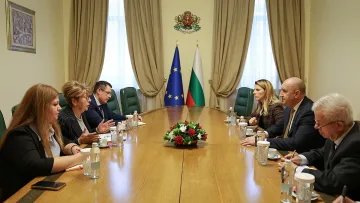 Митрофанова спешно на среща при Радев. Има ли решение ОБНОВЕНА