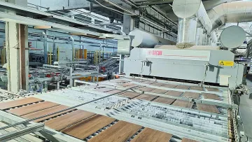 Легендарен завод позлати родно градче, навлиза и в Румъния