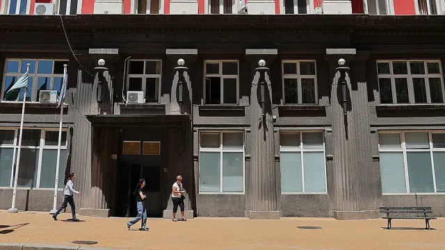 Правителството съкращава 50 щата в една агенция