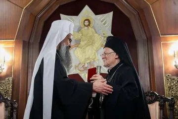 Патриарх Даниил посрещна вселенския патриарх Вартоломей