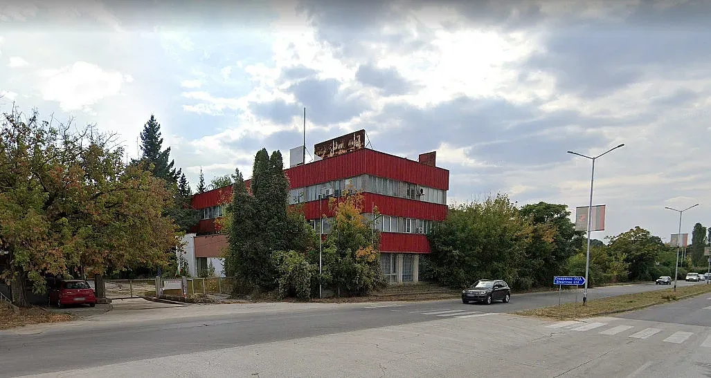 Легендарен завод от соца, фалирал през прехода, възкръсва