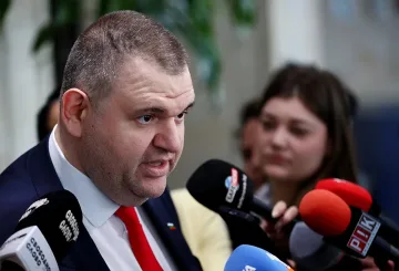 Пеевски с мощна атака към Радев: Той е върхът на олигархията