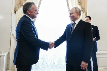 Подробности за срещата Путин-Уиткоф. Тайна папка, дизелът и голямата сцена