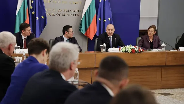 Радев: България е кръстопът между Европа, Азия и Близкия изток