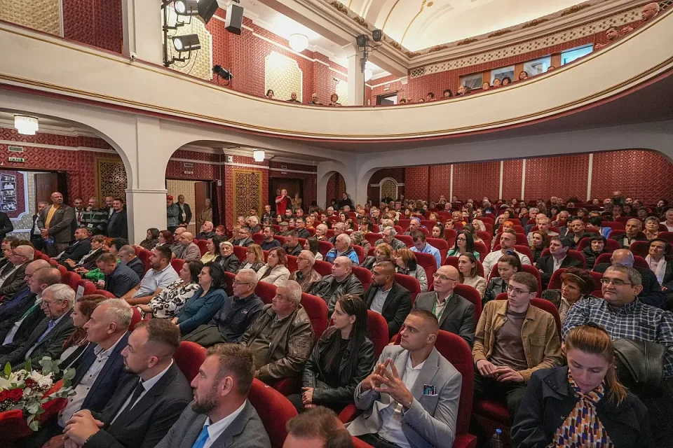 IK-Yotova-Valchev-2026-10-21-3-haskovo-dvamata-03