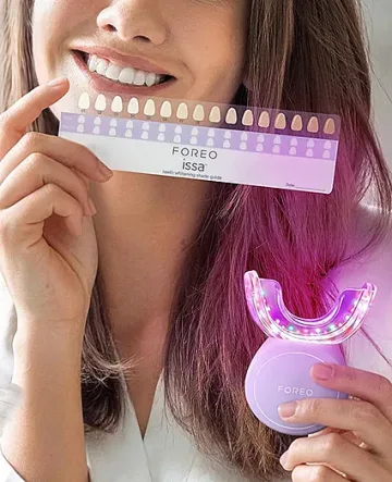 FOREO ISSA Teeth Whitening: Може ли да постигнем по-бяла усмивка само за 15 минути на ден?