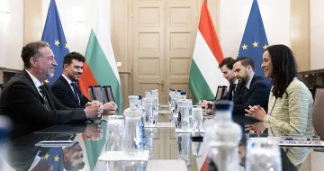 Иво Христов и Анита Орбан обсъдиха вертикалния газов коридор