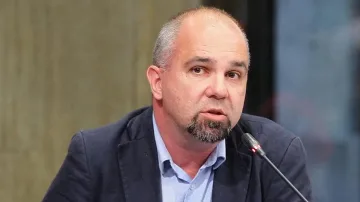 Социолог предупреди за нов обрат на вота