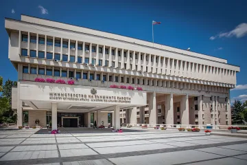 Последните урни затвориха в Америка. Приключиха изборите зад граница