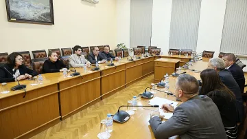 Камиони затапиха границата. Спешни мерки
