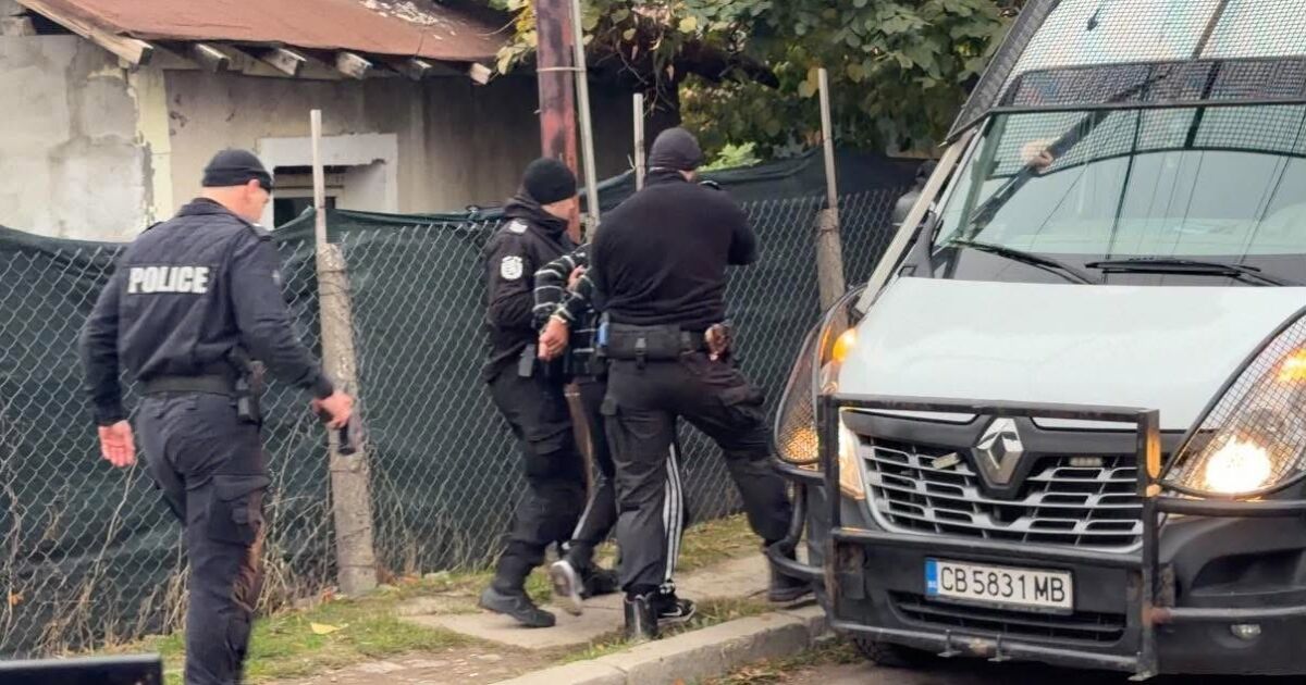 Полицейска акция разтърси столичен квартал, двама в ареста