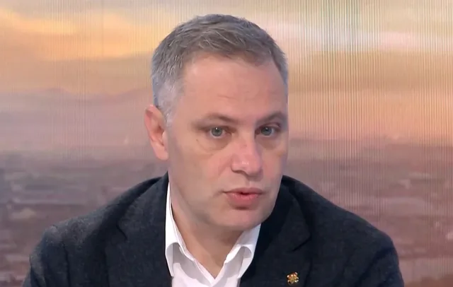 Сиди атакува Гюров: Лицемерно е да искаш президентския пост, след като си орязвал правомощията му