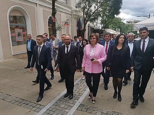 Нинова с таен коз за изборите. Изненада всички