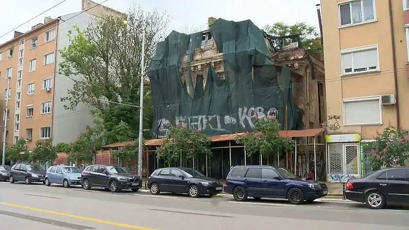 Пожар горя в къща на бивш премиер в София! Има ли умишлен палеж