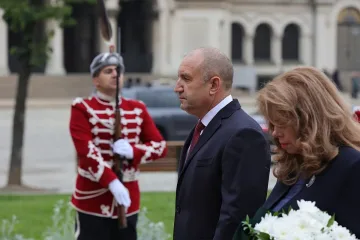 Радев с призив за евровота, видя черен пиар сред партиите